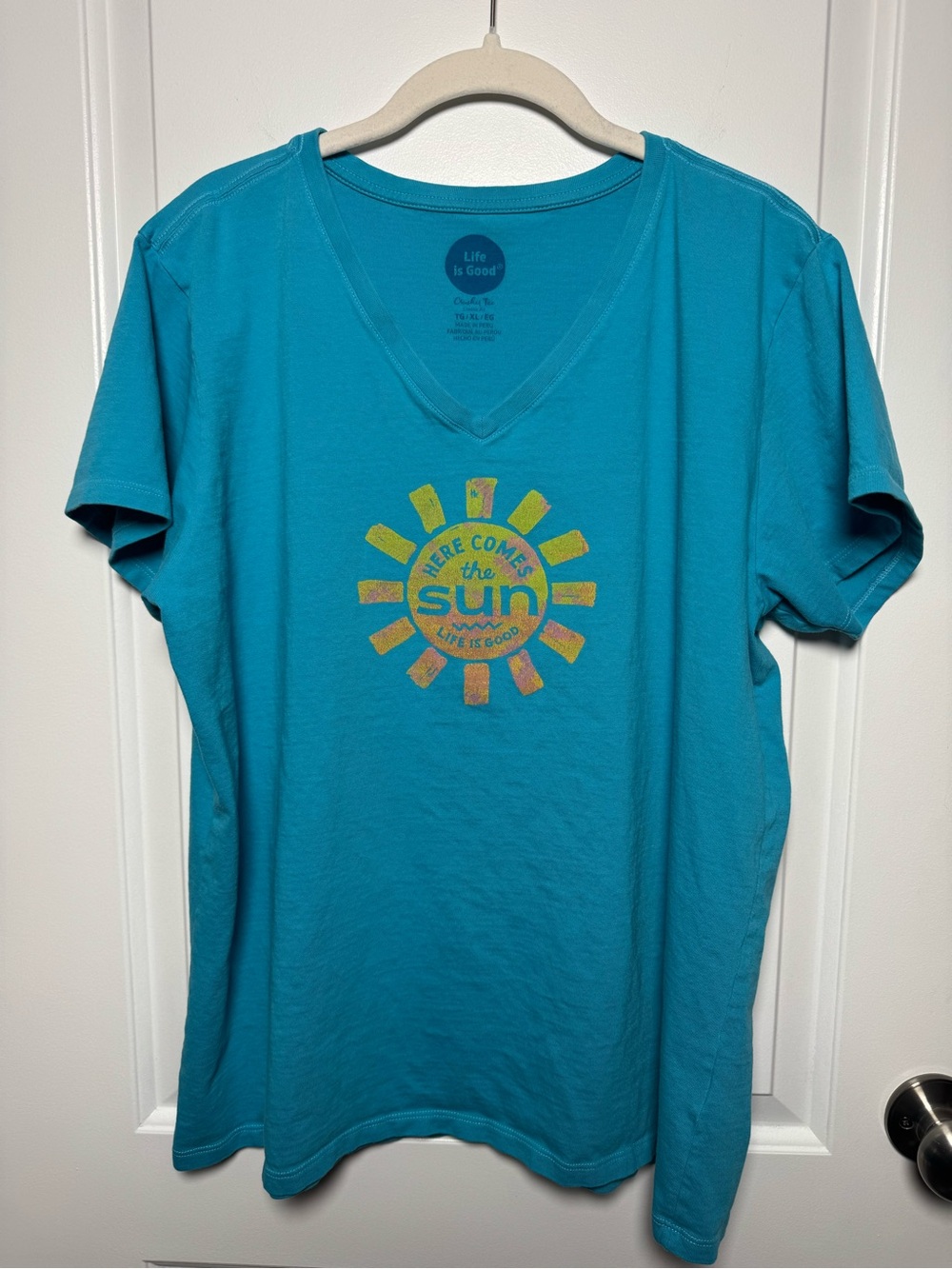Life is Good Here Comes the Sun Crusher Tee Women’s XL Blue V-Neck Tshirt